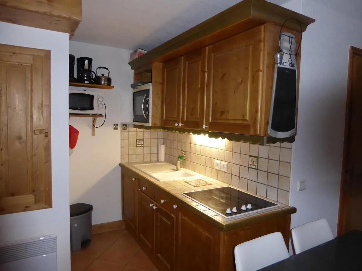 Apartment Rez-De-Jardin Cosy Avec 3 Pieces, Proche Pistes Et Centre De Pralognan-La-Vanoise - Fr-1-464-55 France