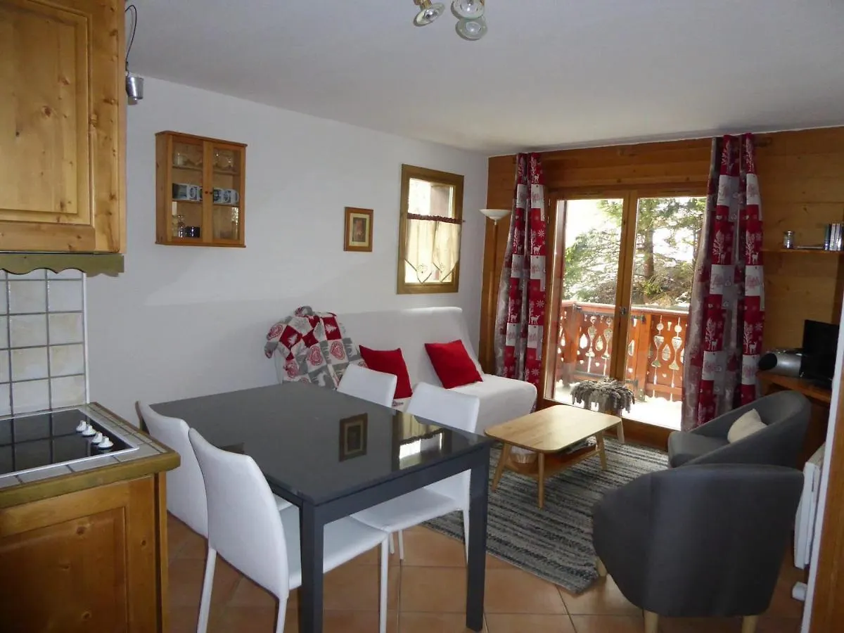 Rez-De-Jardin Cosy Avec 3 Pieces, Proche Pistes Et Centre De Pralognan-La-Vanoise - Fr-1-464-55 Apartment